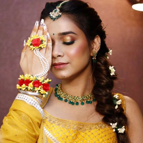Natural glow makeup by Showstopper by Simran